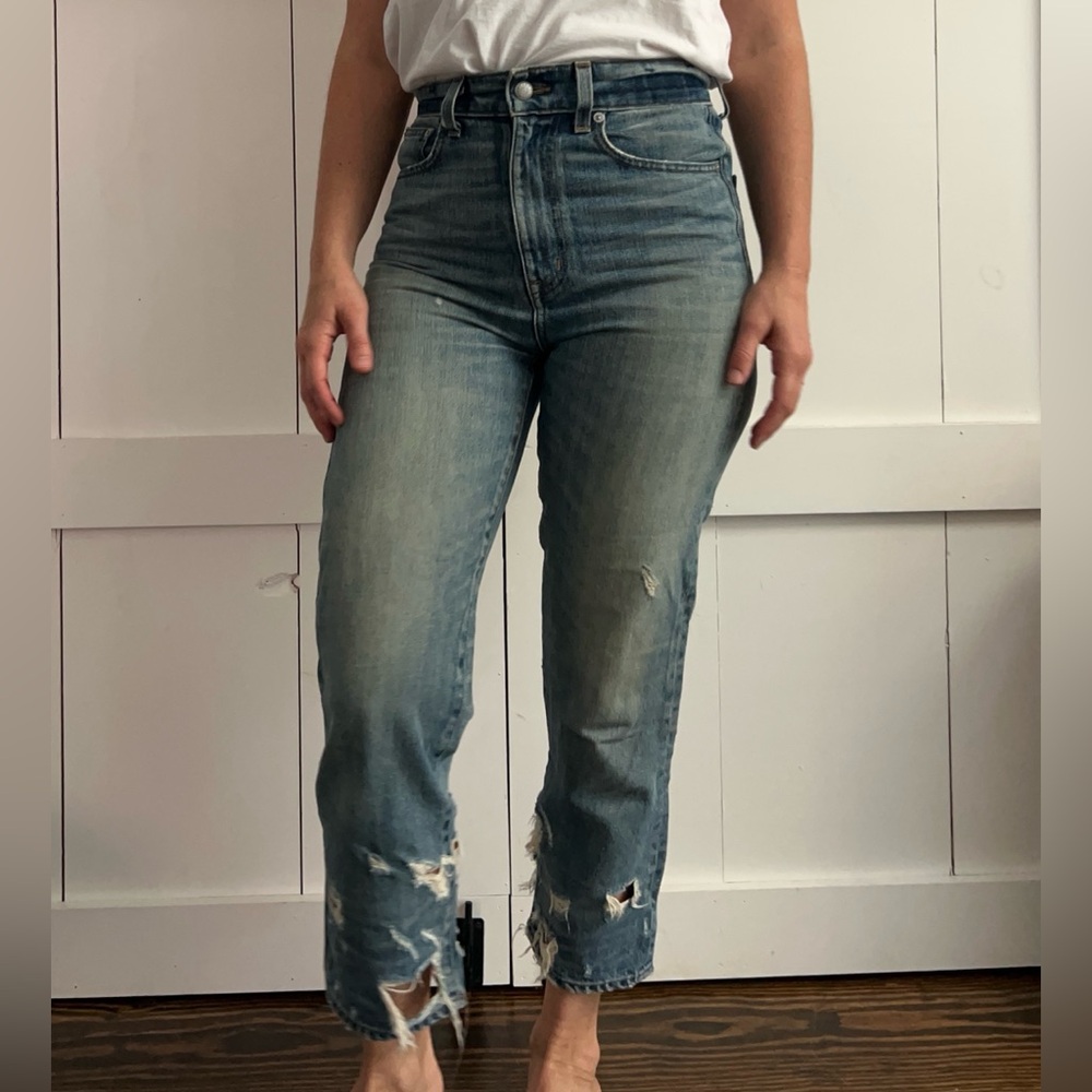 Women's Cropped Blue Jeans